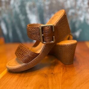 b.o.c. Born Concept Woven Platform Wedges – Size 9 (EUC)